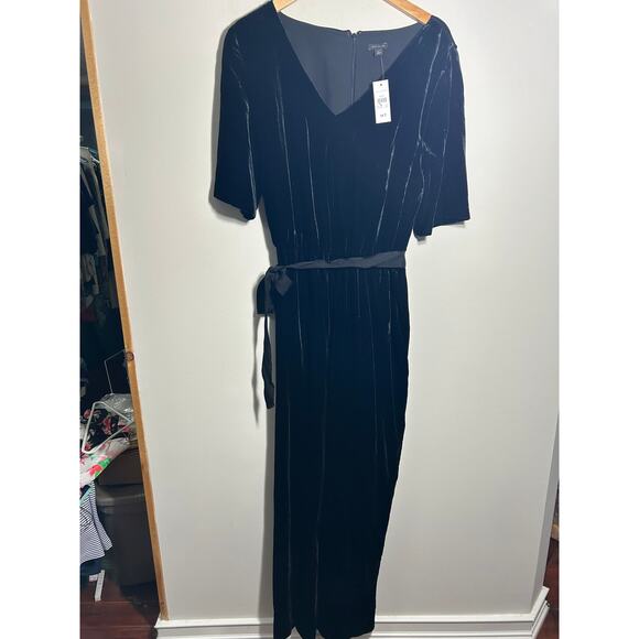 Ann Taylor Velvet Jumpsuit with sash tie size 14T NWT - Picture 5 of 8